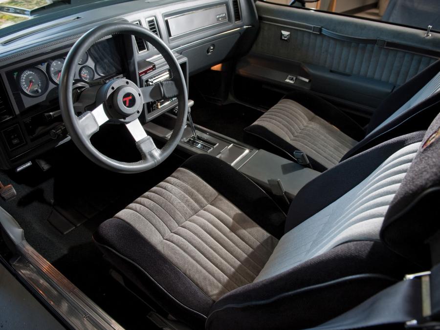  Buick Regal Grand National 1984 года  (фото 18 из 29)